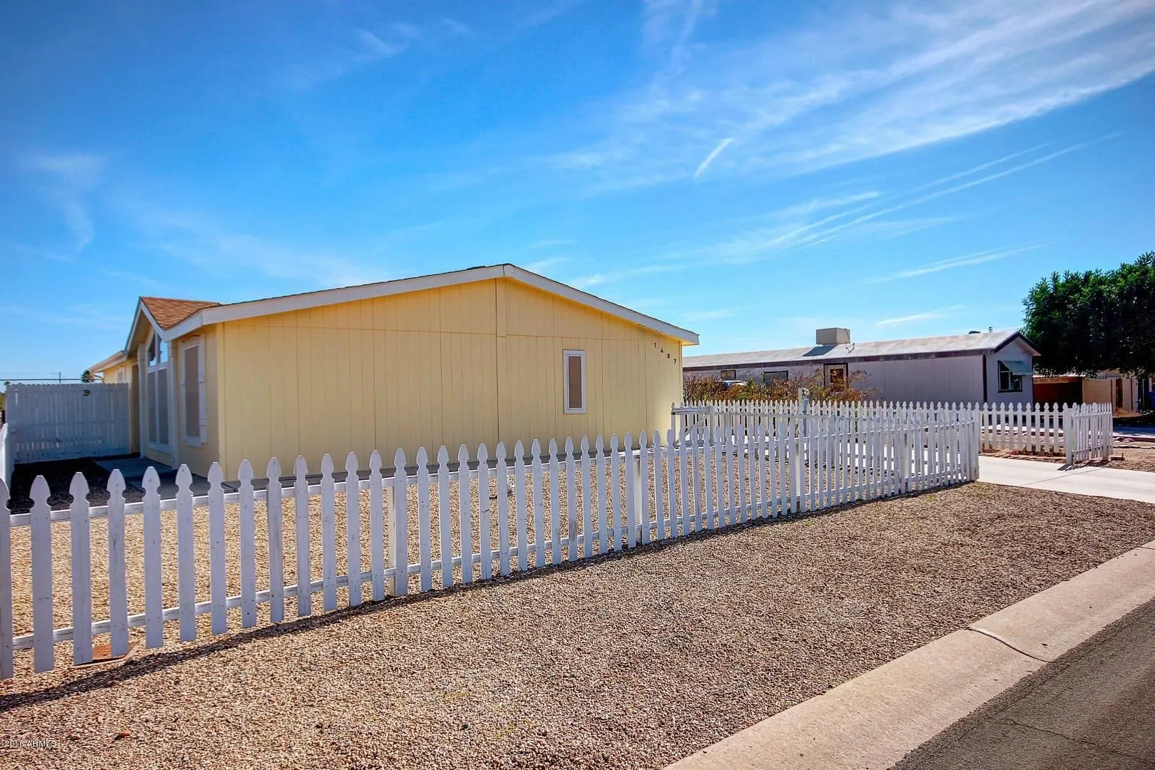 Nice 3 Bed 2 Bath Modular Home In East Mesa! photo 2