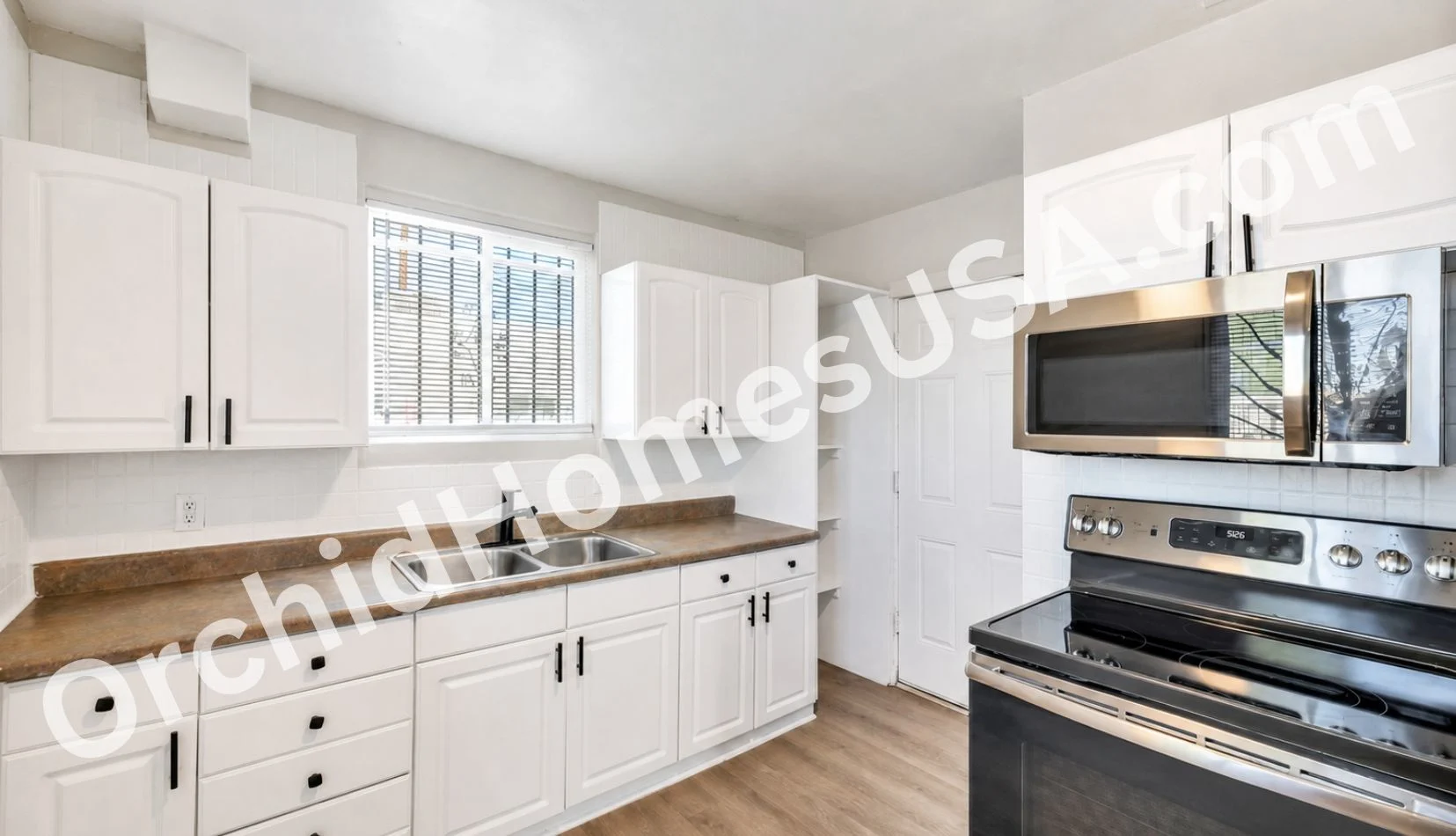 1729 East Moreland Street photo 3