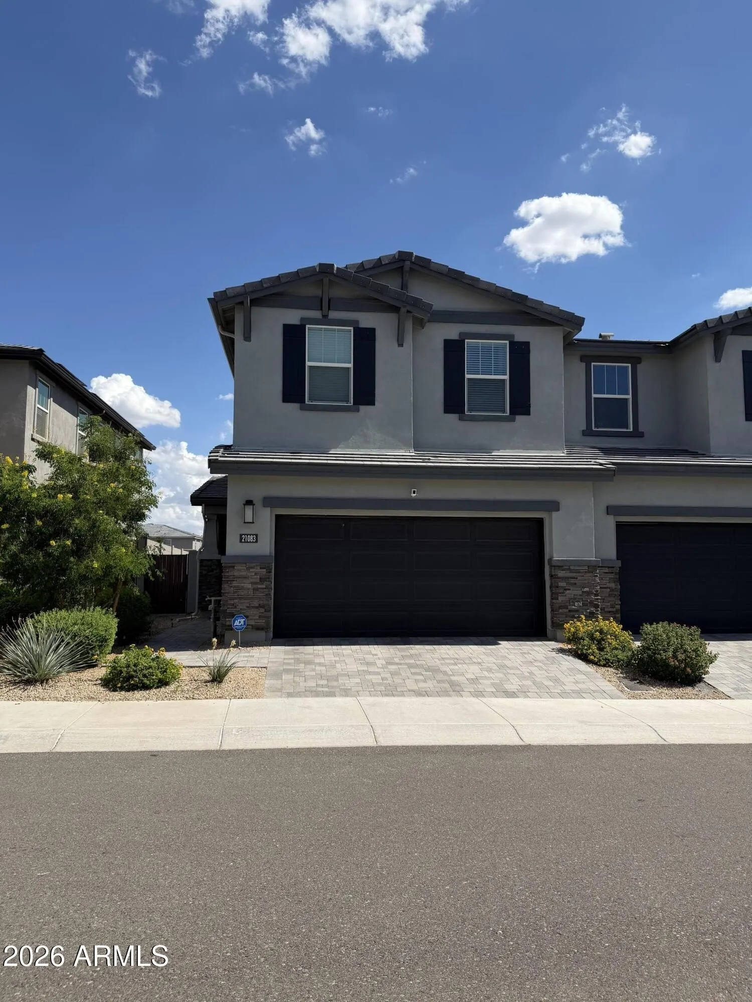 21083 N 58th Way photo 2