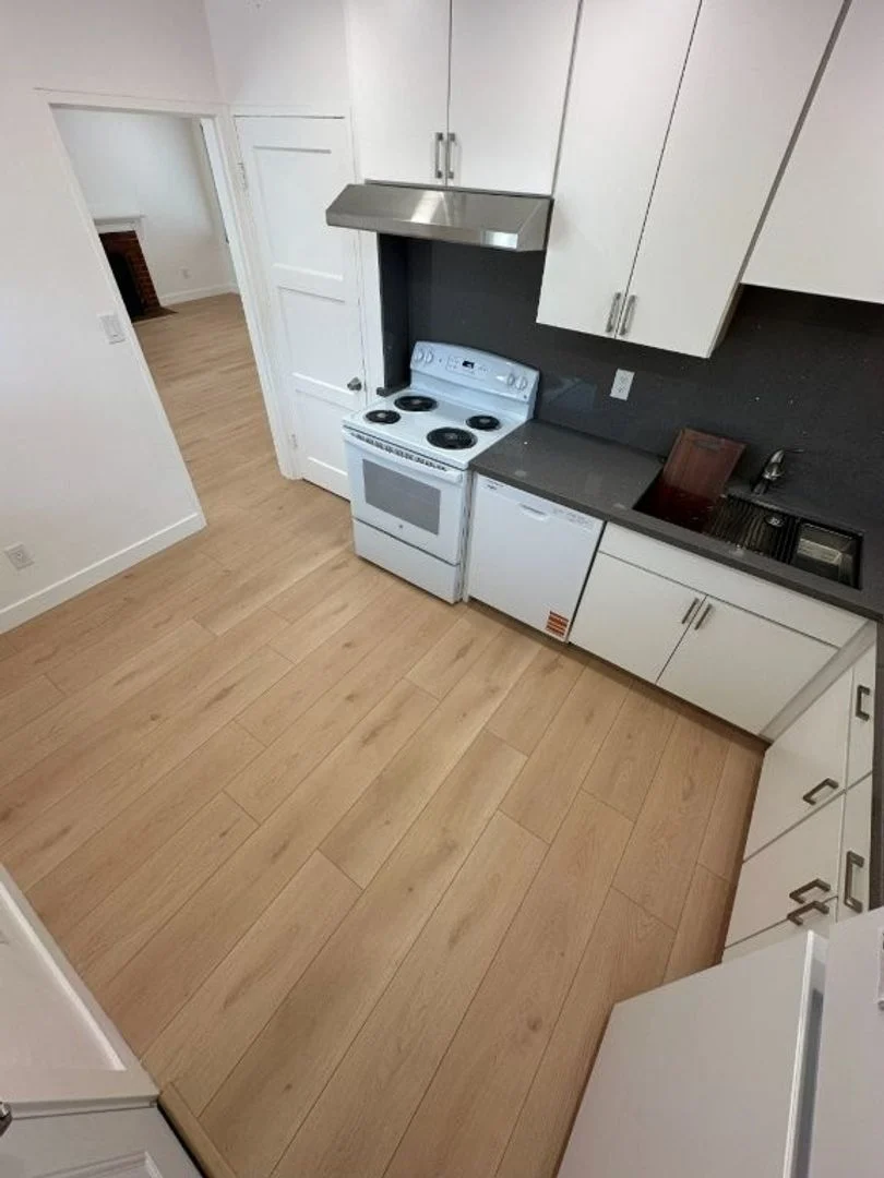 Nor Cal Realty Inc, 3 bedroom 1 bath house. photo 5