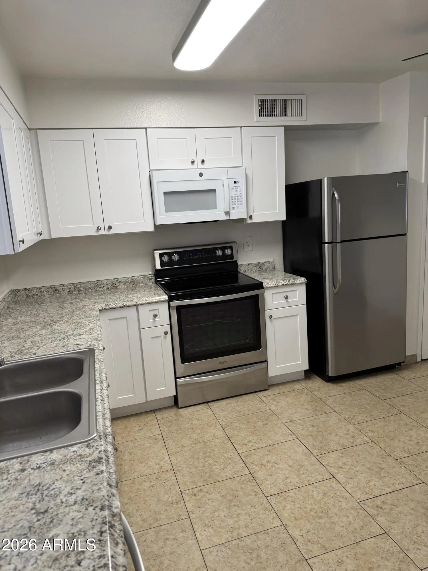 3313 W Golden Lane photo 2