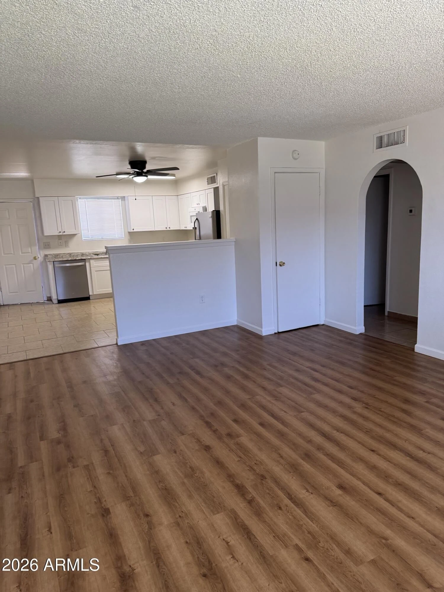 3313 W Golden Lane photo 4