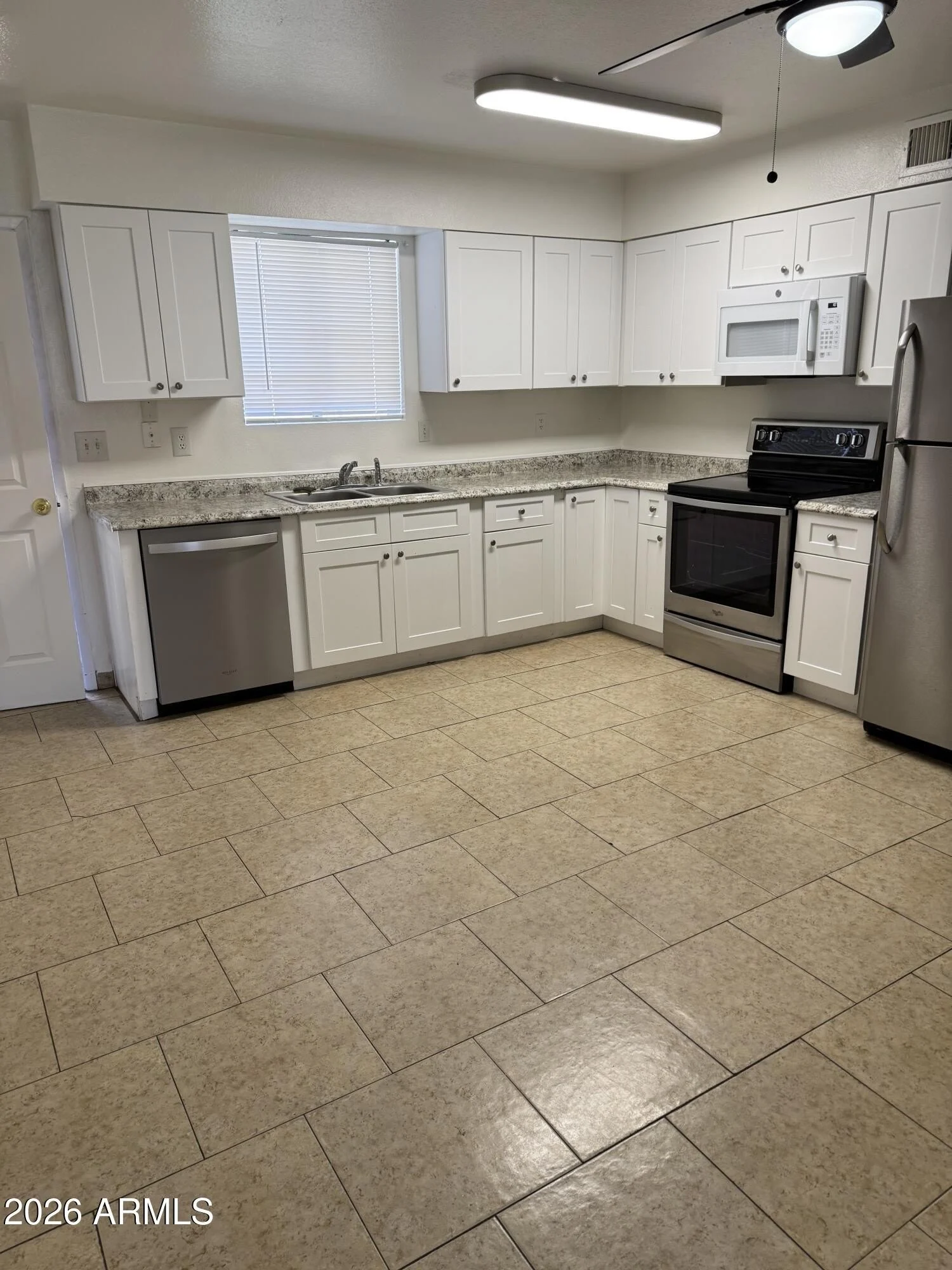 3313 W Golden Lane