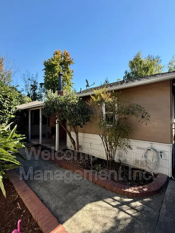 5810 Estates Drive