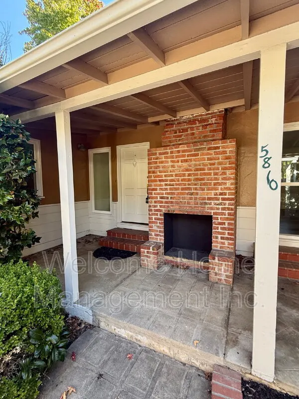 5810 Estates Drive photo 2