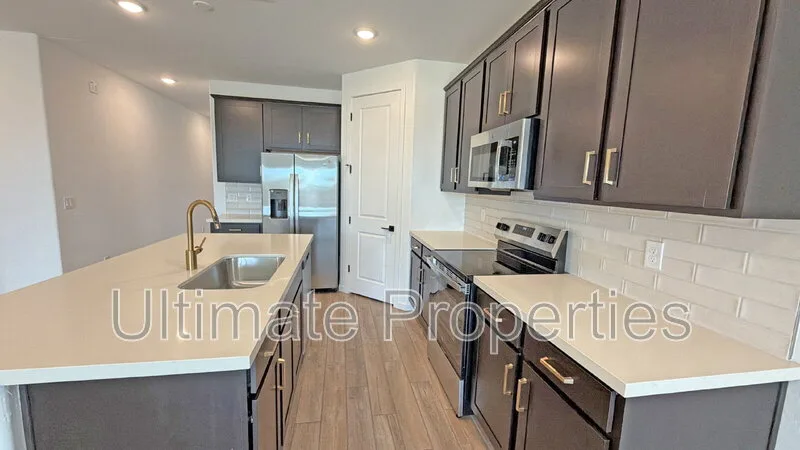 18251 W La Senda Dr photo 2