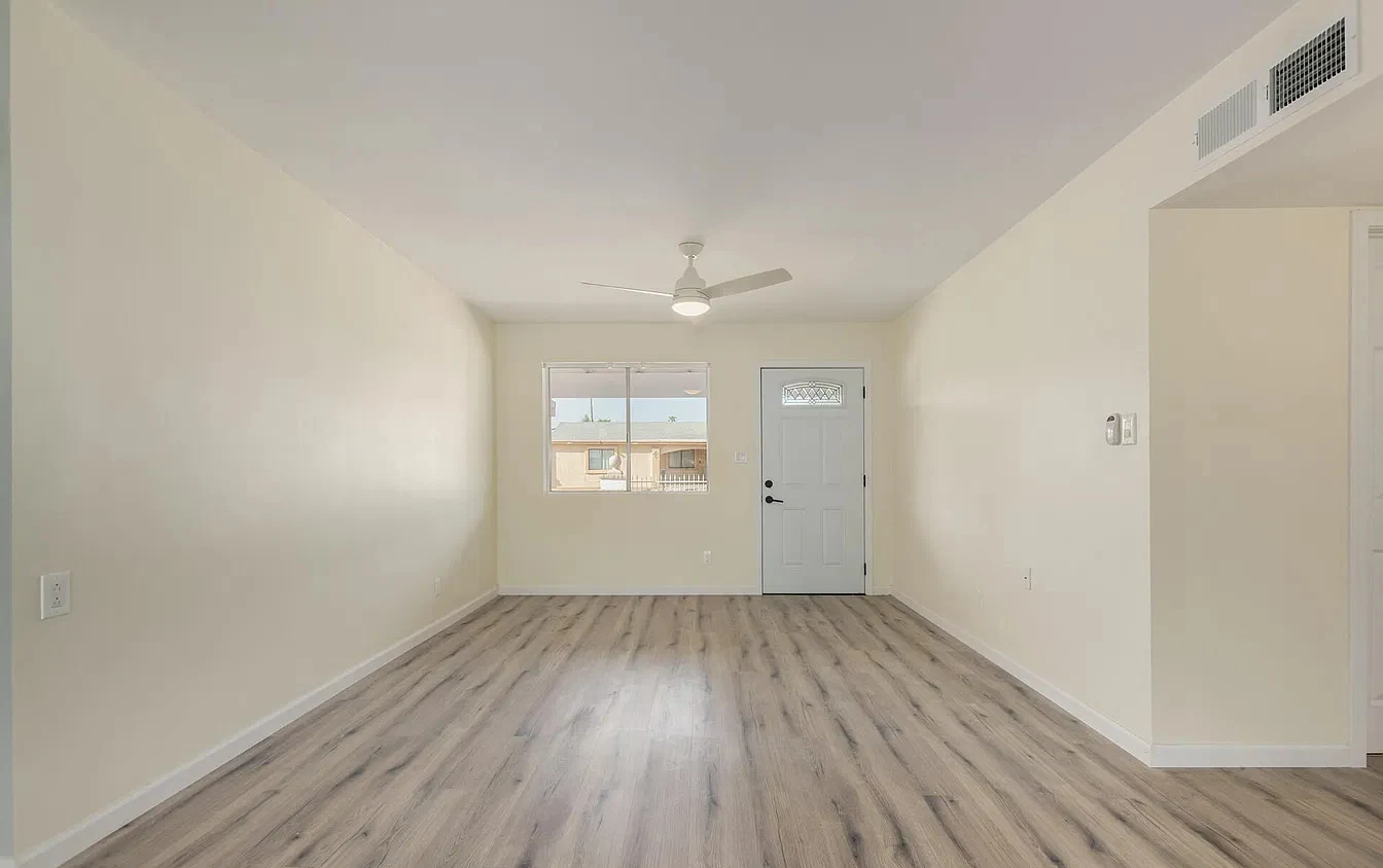 1017 W Villa Rita Dr, photo 4