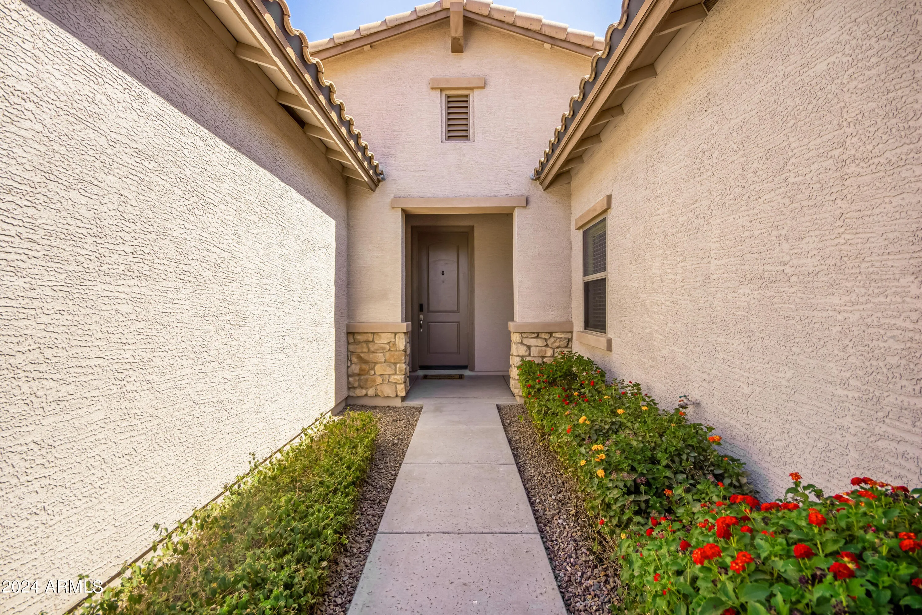 2695 E Rakestraw Ln Gilbert, AZ 85298 photo 3