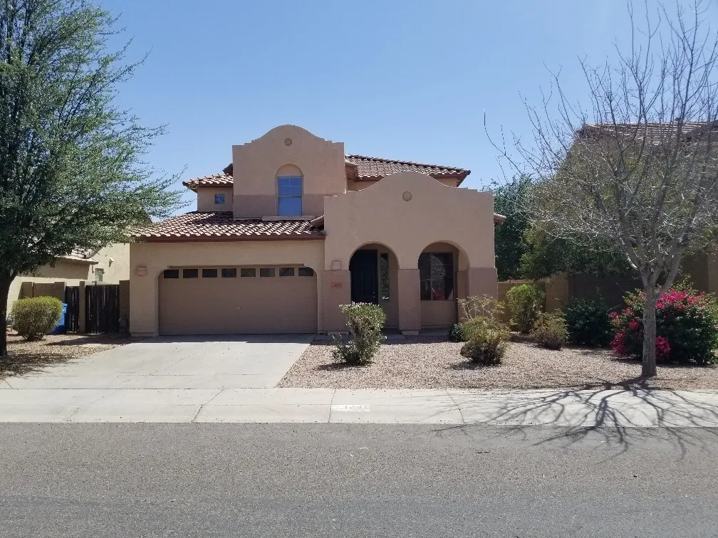 1447 E Mia Ln