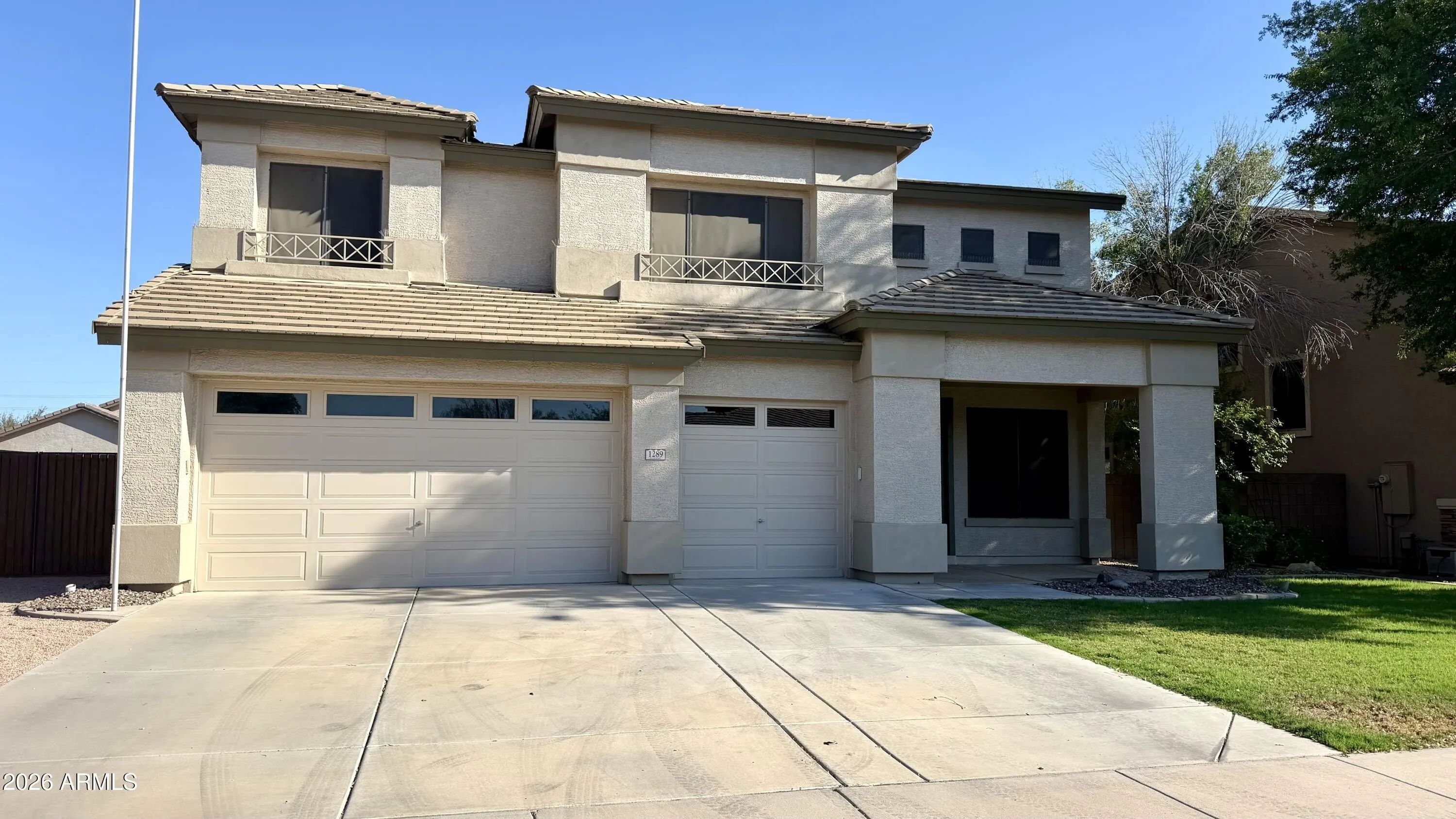 1289 E Iris Dr photo 4