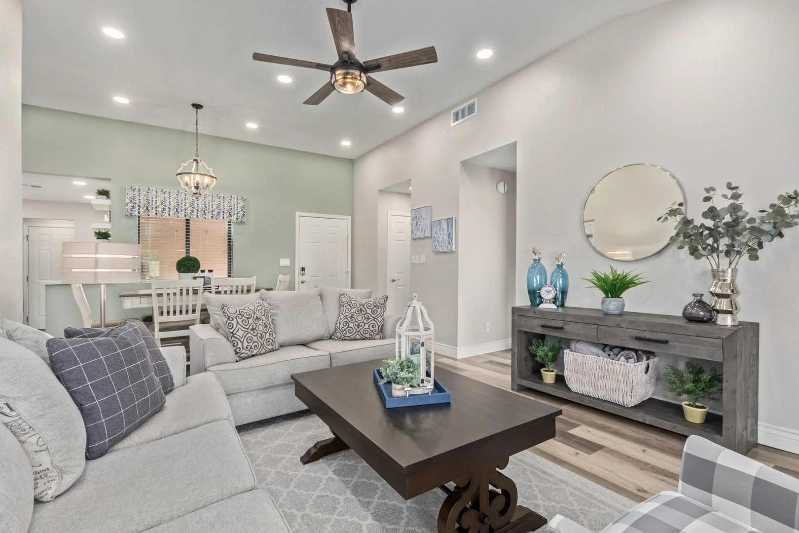 Mesa 2 Bed/ 2 Bath Fully Furnished Townhome photo 5
