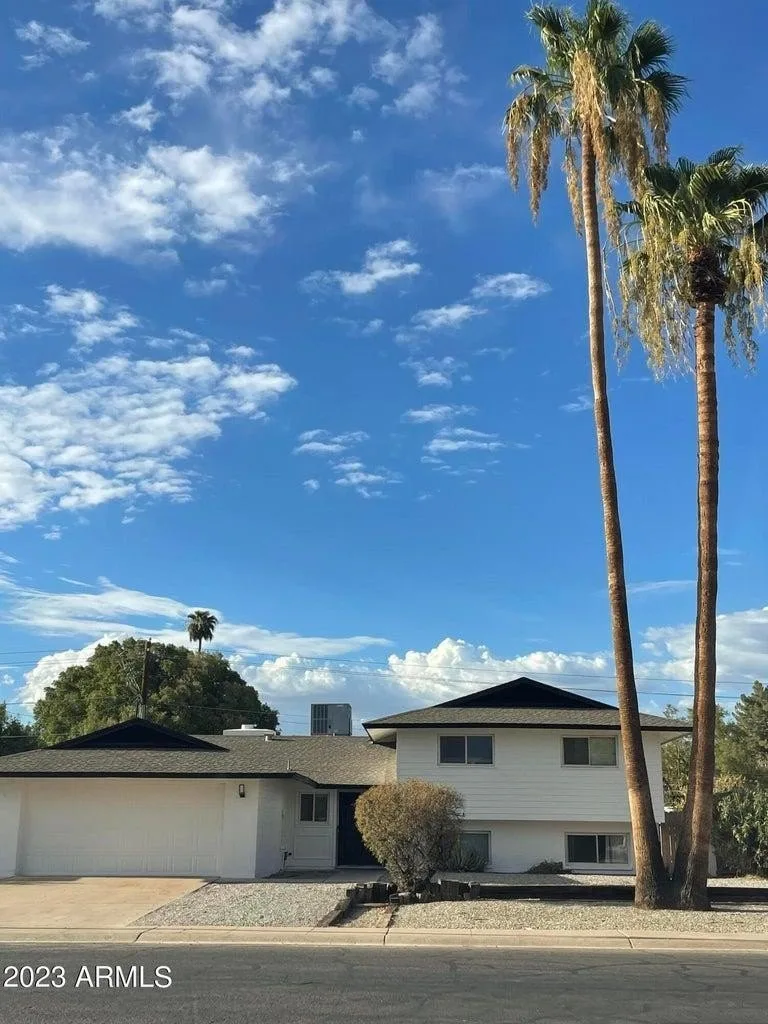 1600 E Laguna Dr Tempe, AZ 85282 photo 4