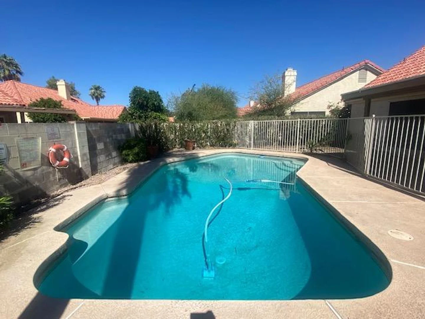 1249 E Laurel Ave photo 5