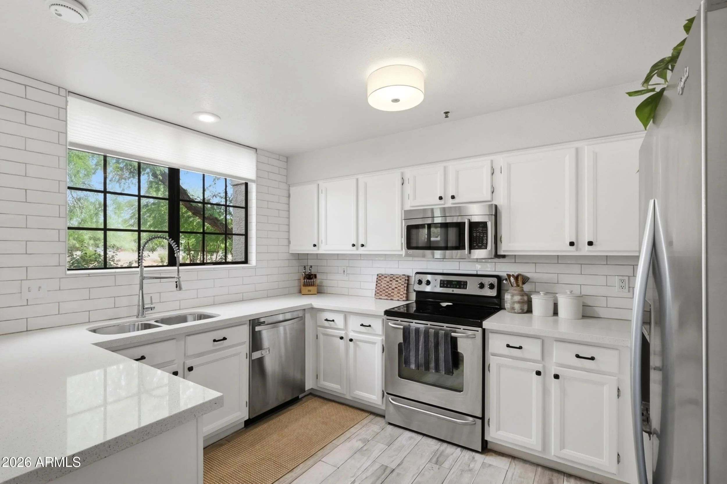 11515 N 91ST Street 124 photo 3