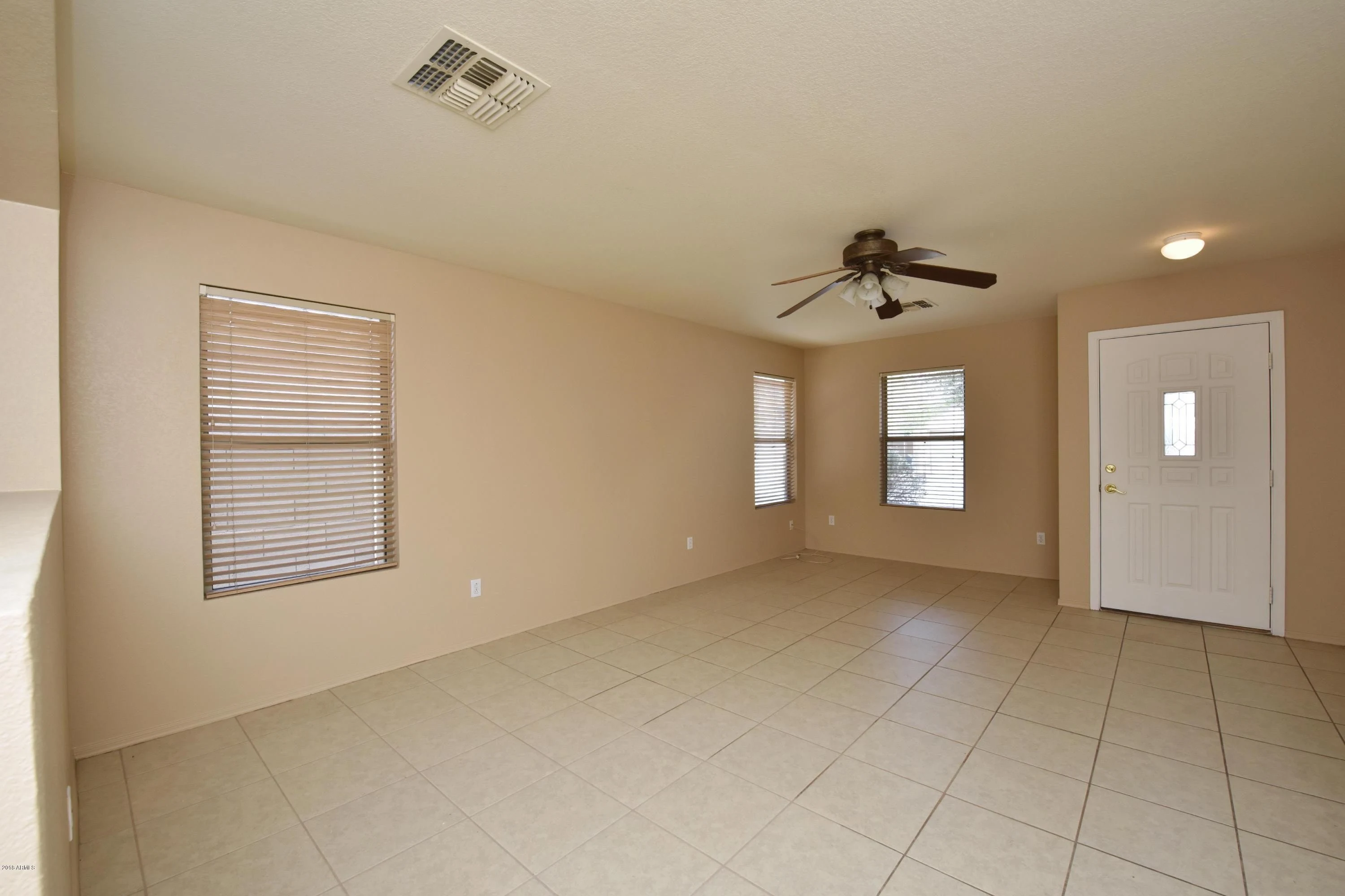 8843 E Pampa Avenue photo 4