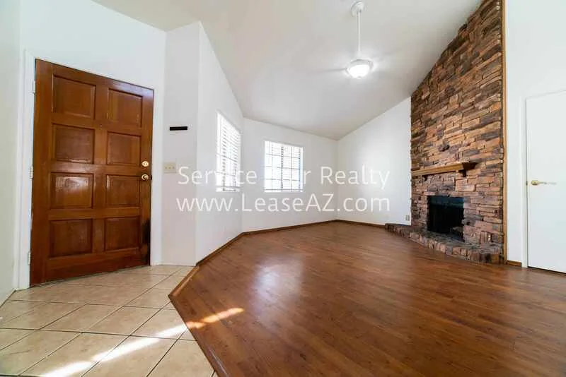 2020 W Union Hills Dr photo 4
