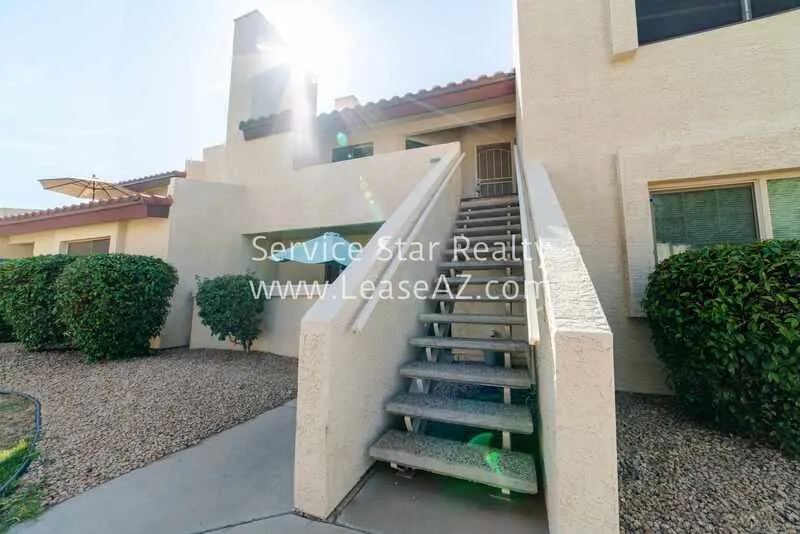 2020 W Union Hills Dr photo 2