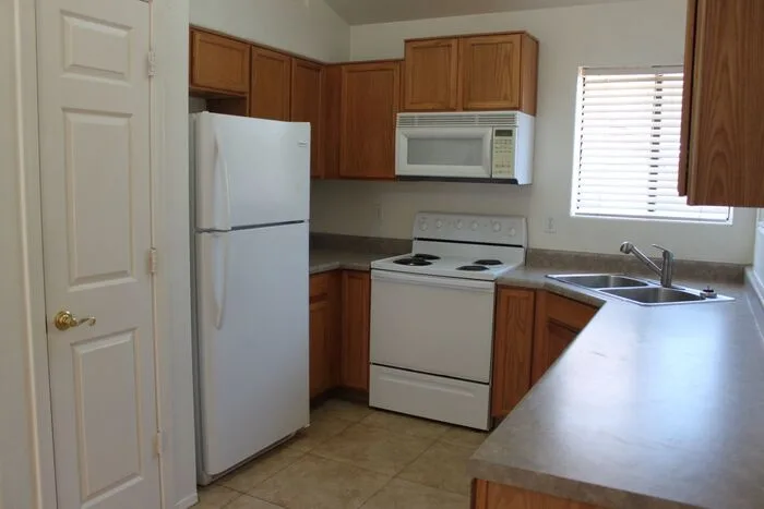 921 S Val Vista Dr Mesa, AZ 85204 photo 5