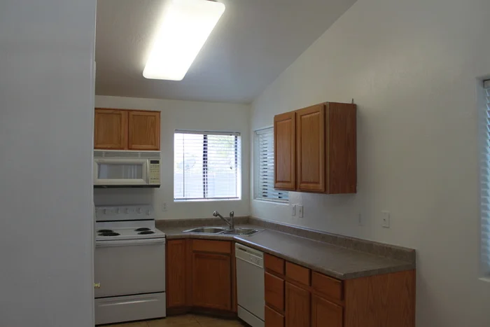 921 S Val Vista Dr Mesa, AZ 85204 photo 3