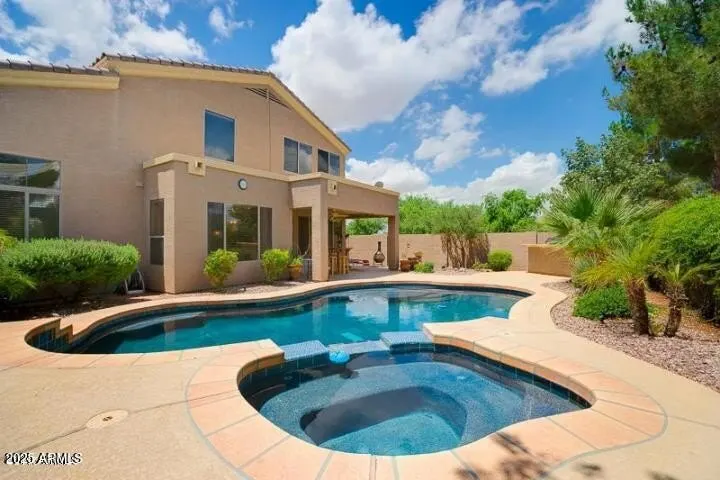1580 W Saragosa St photo 2