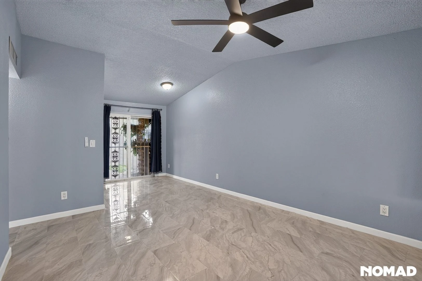 Charming 1BR Townhome in Phoenix photo 3