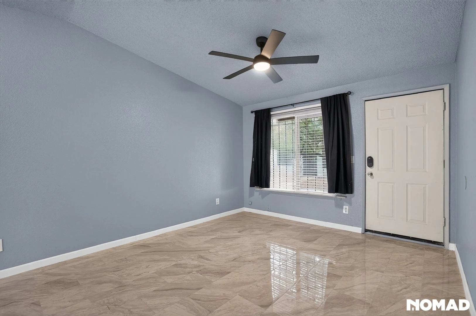 Charming 1BR Townhome in Phoenix photo 2