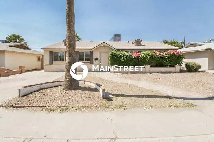 6232 W Rose Ln Glendale, AZ 85301 photo 2