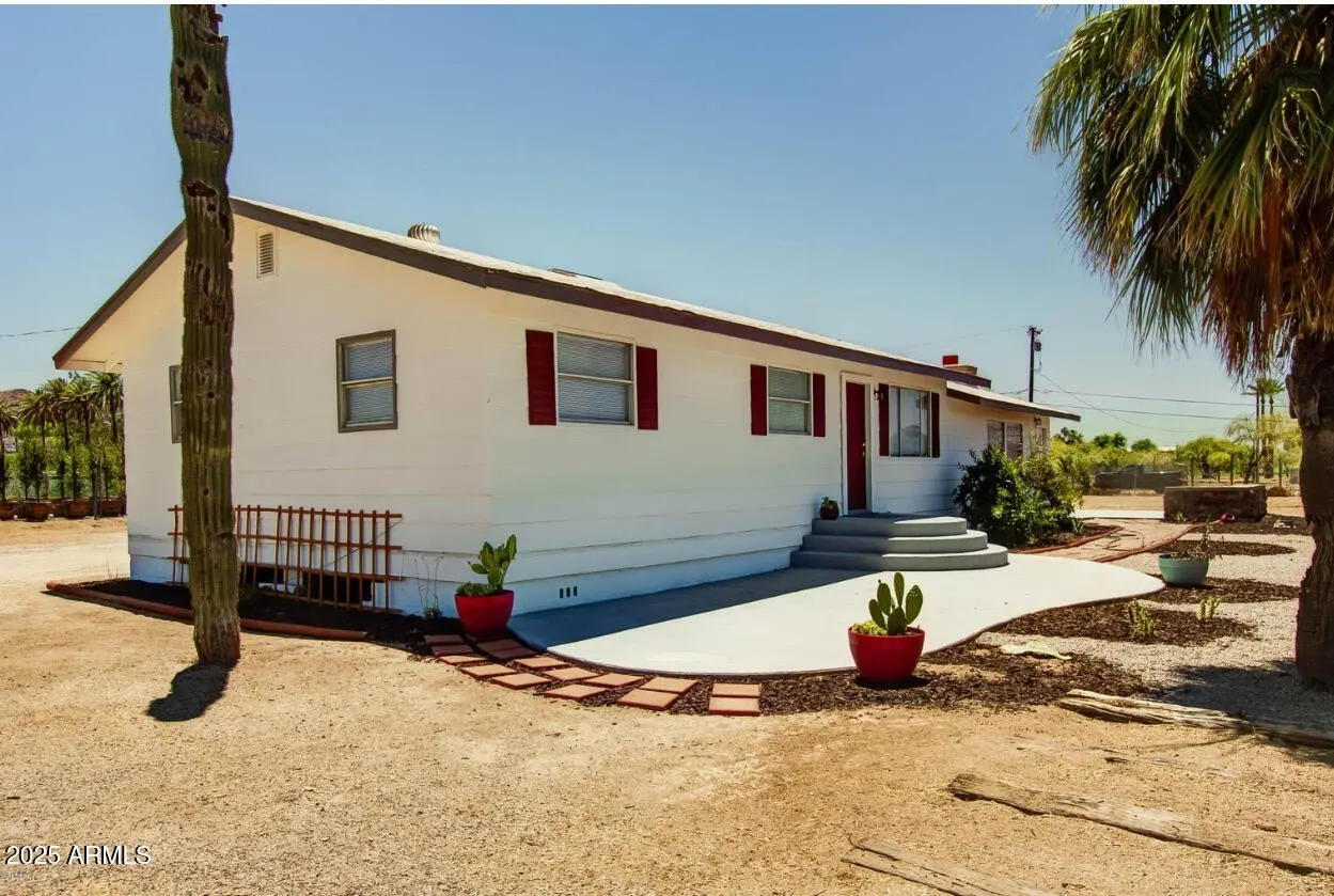 6445 S 32ND Street photo 2