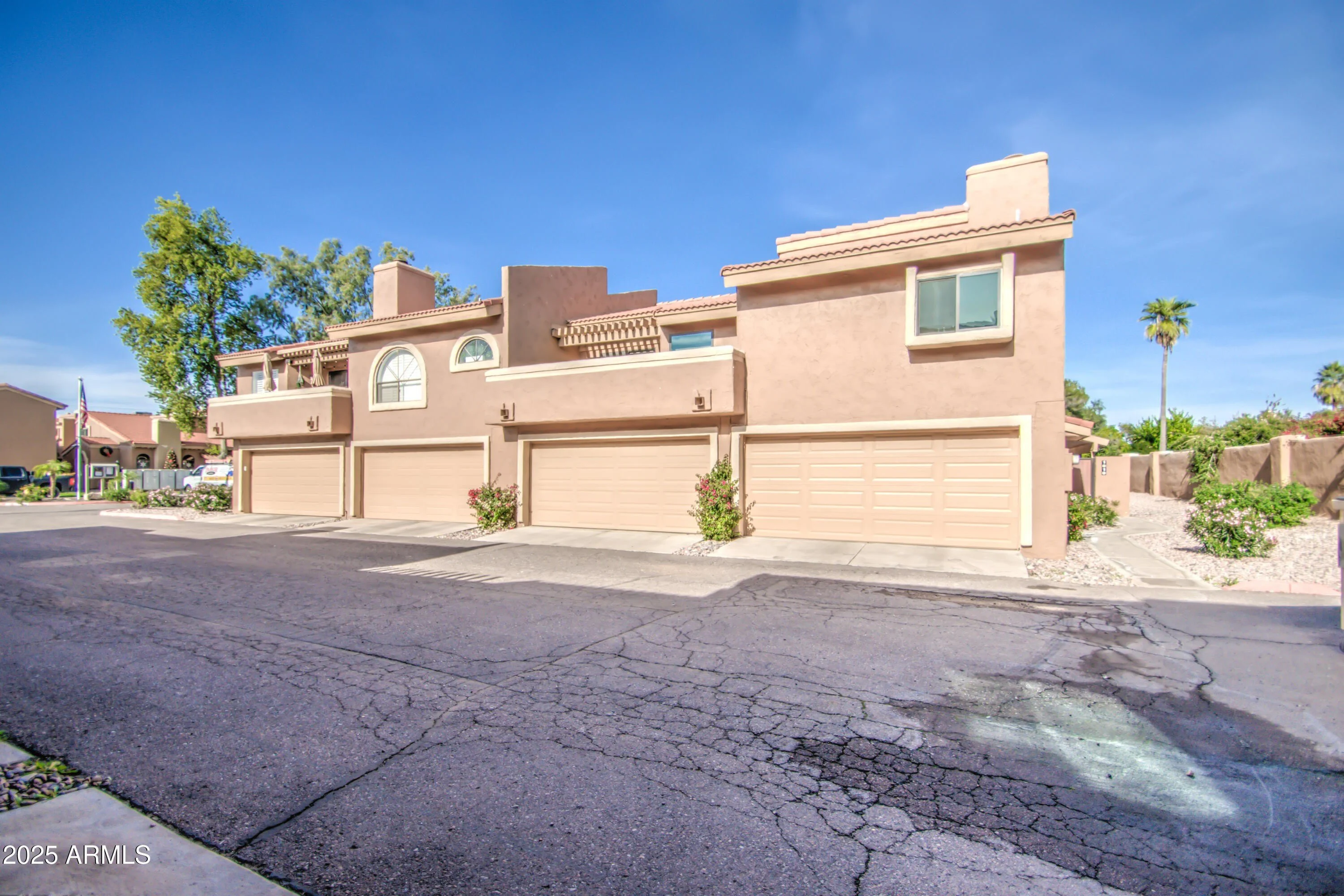 5640 E BELL Road photo 4