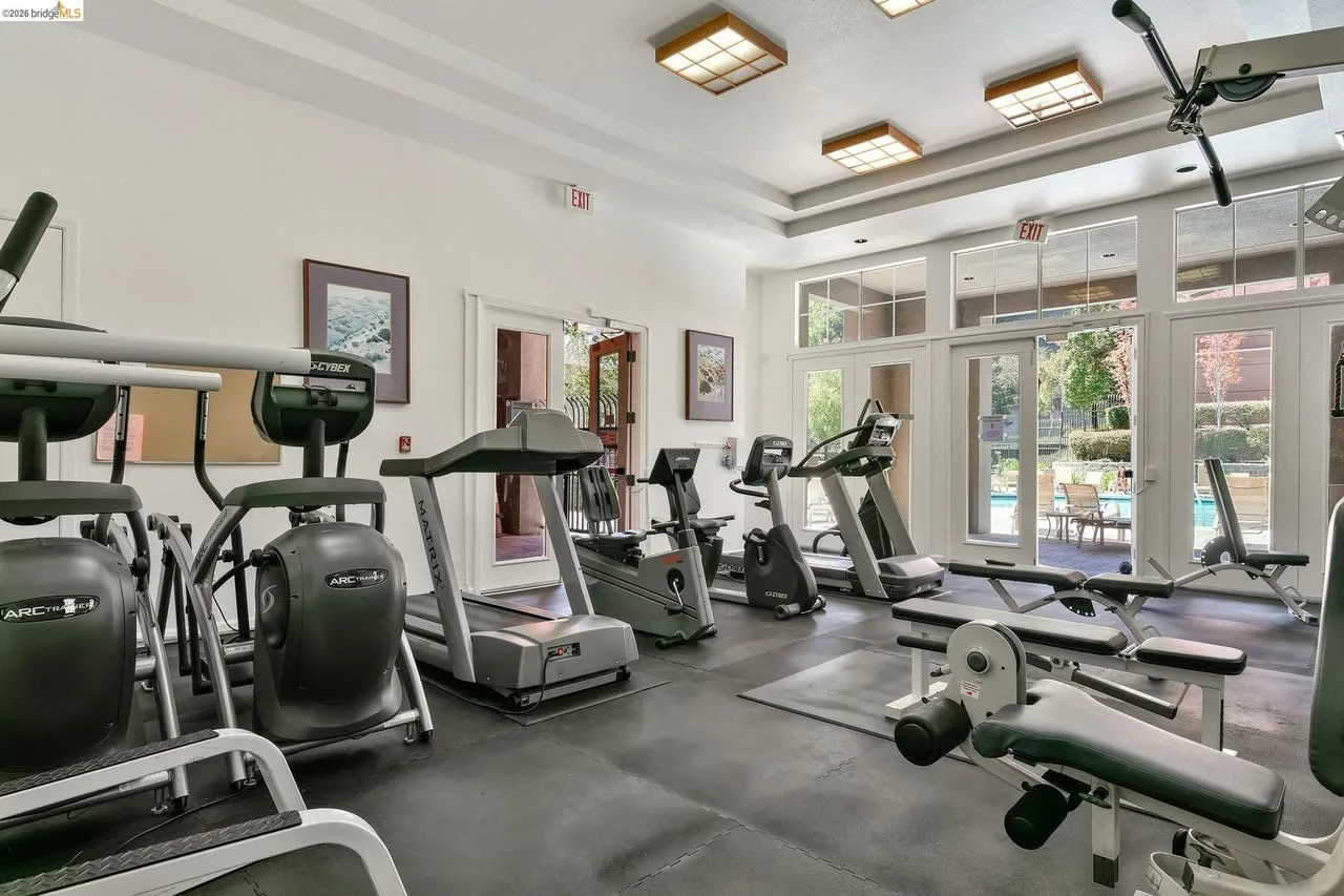 Beautifully Updated 2br Condo With Dual Primary Suites photo 5