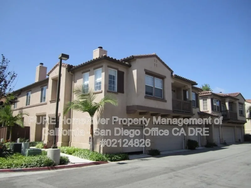621 Sumner Way photo 2