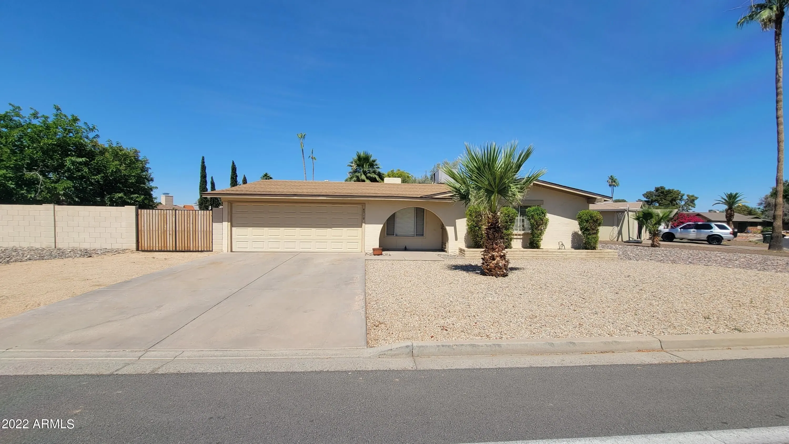 4310 W Mary Cir photo 2
