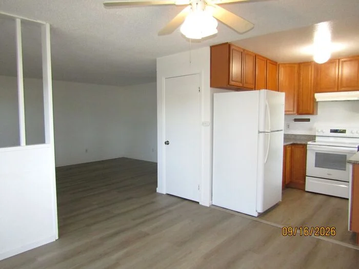 2834 Ventura Avenue photo 5