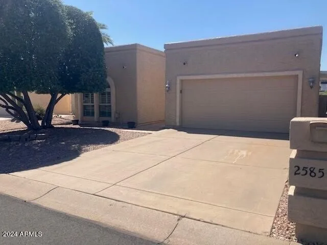 25858 S New Town Drive