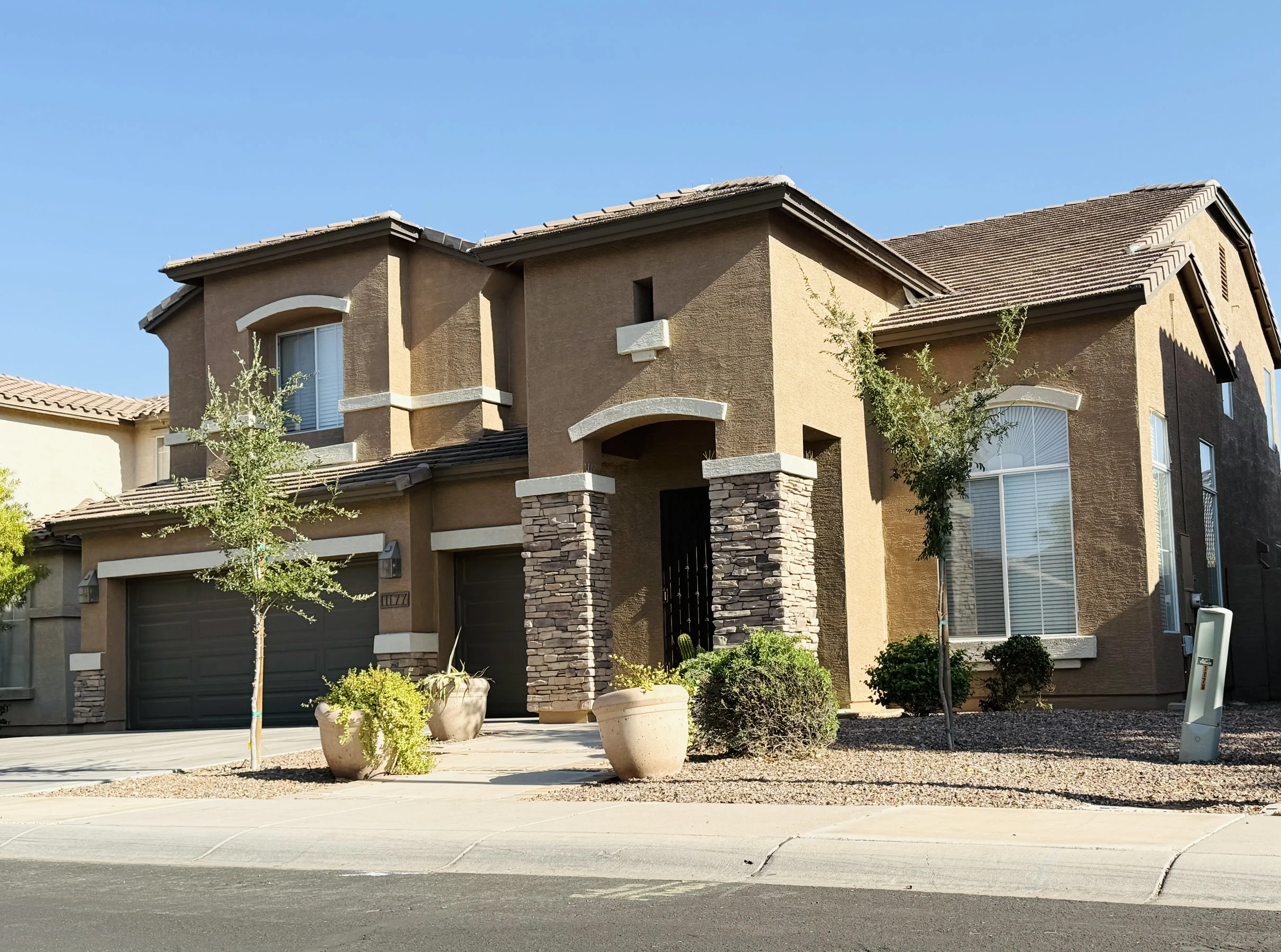 1177 W Laredo Ave photo 2