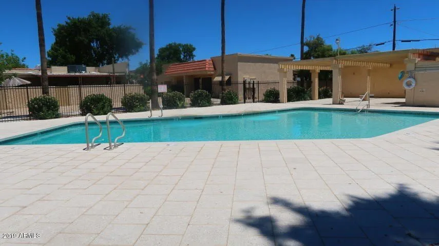 17228 N 16th Dr Phoenix, AZ 85023 photo 4