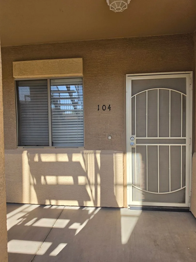 537 South Delaware Drive, Apache Junction, AZ 85120 photo 3