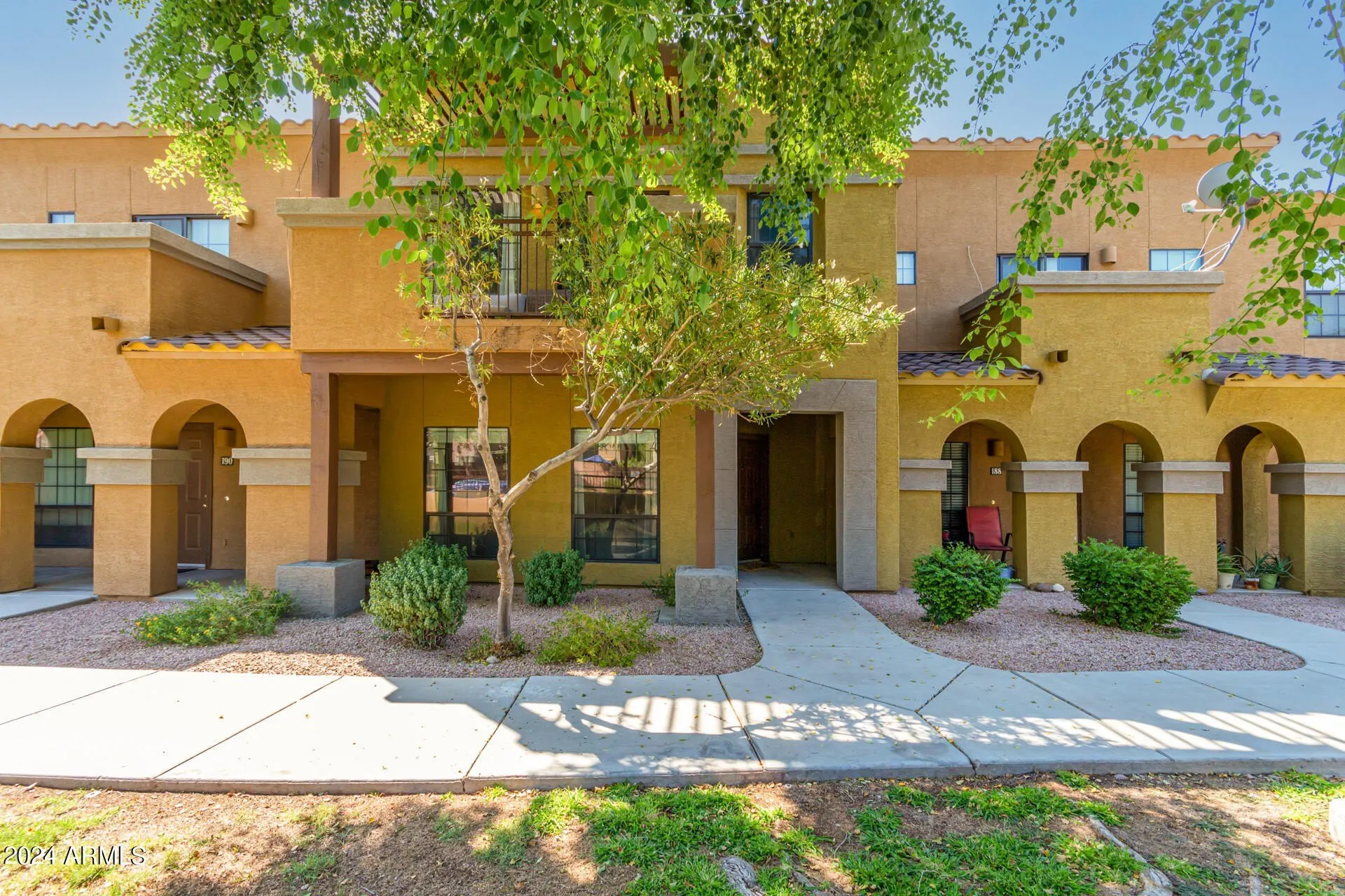 1702 E BELL Road photo 4