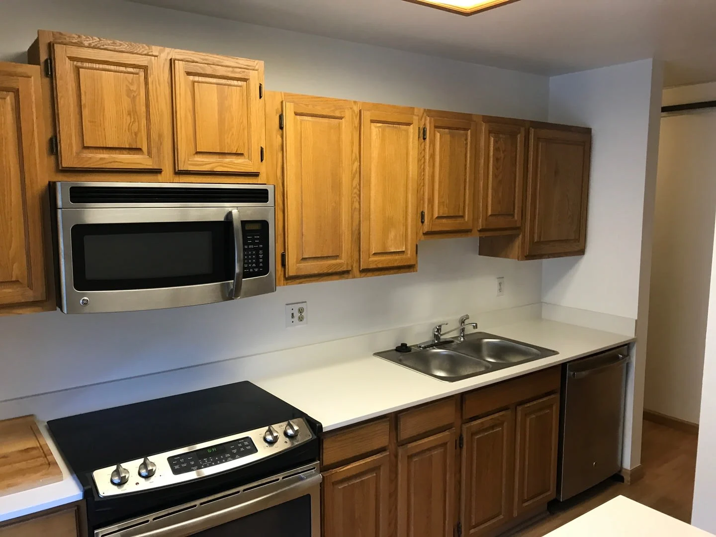 1 Bedroom Condo Near Downtown WC photo 3