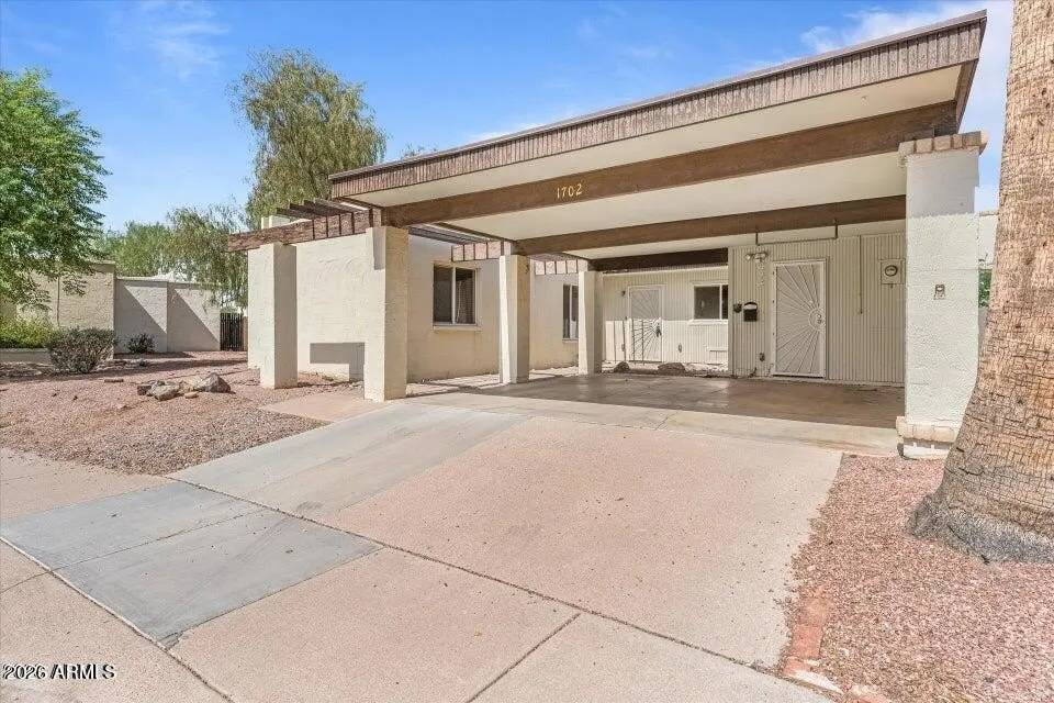 1702 E Gaylon Dr Tempe, AZ 85282 photo 4