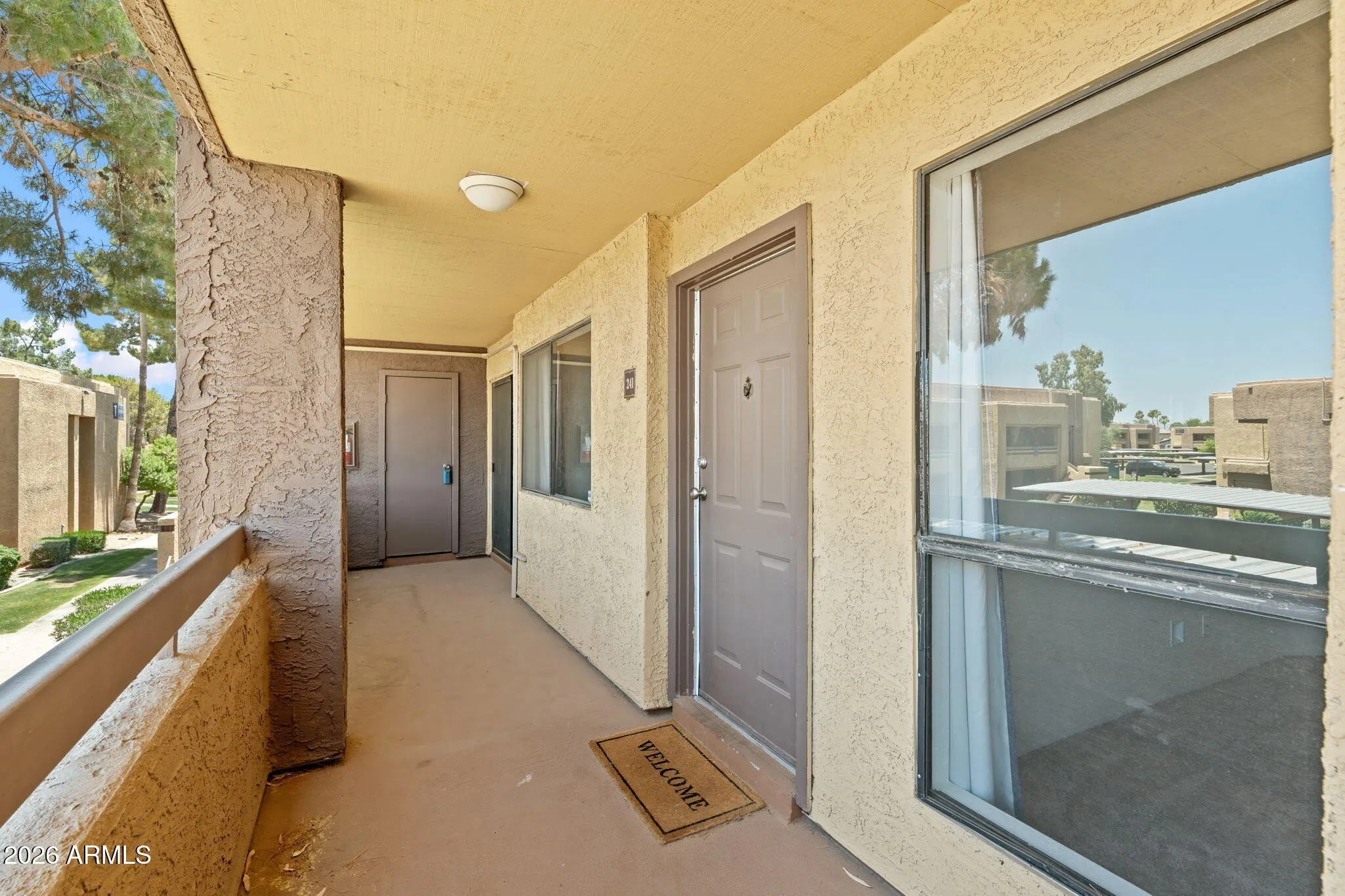 3601 W Tierra Buena Ln Phoenix, AZ 85053 photo 2
