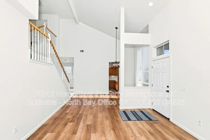 2647 Silver Stone Ln photo 5