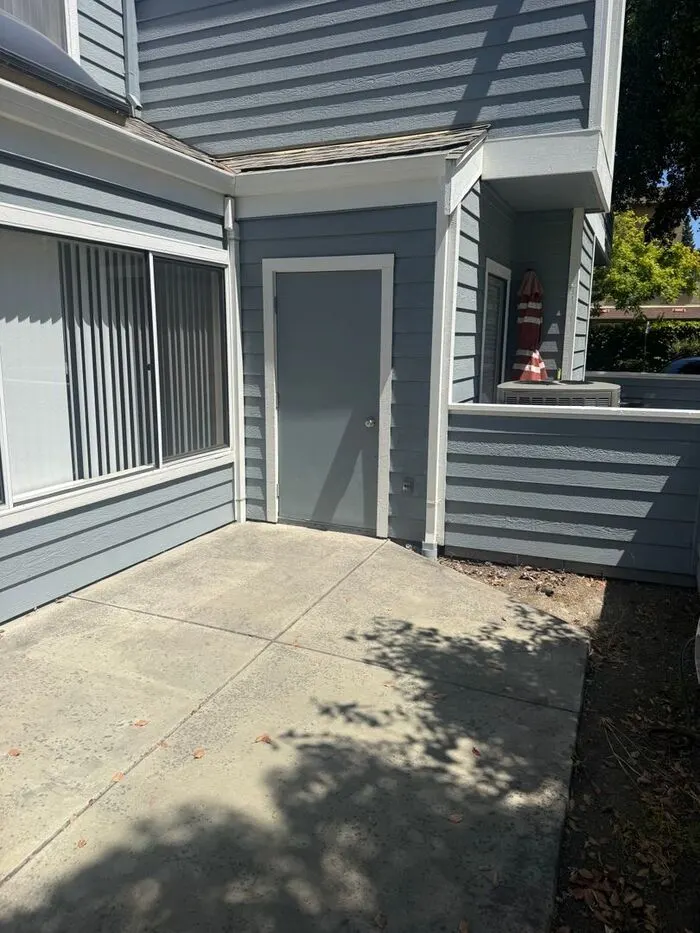 25505 Compton Ct photo 3