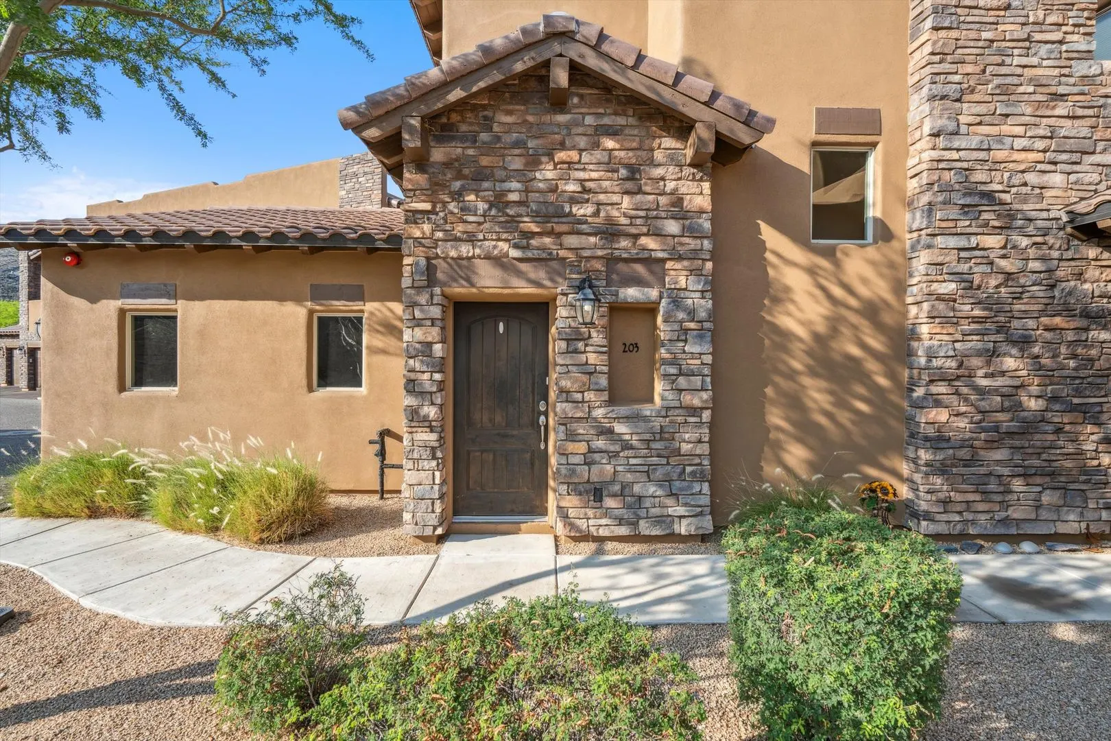 6145 E Cave Creek Road photo 3