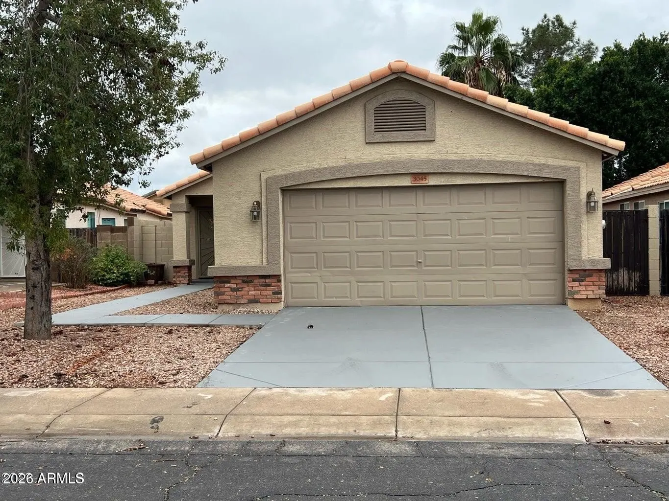3045 W Covey Ln Phoenix, AZ 85027 photo 2