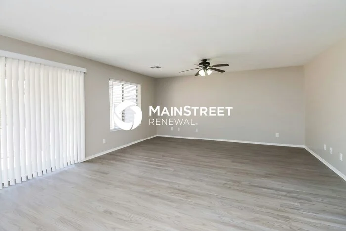 2221 N 105th Ave Avondale, AZ 85392 photo 4