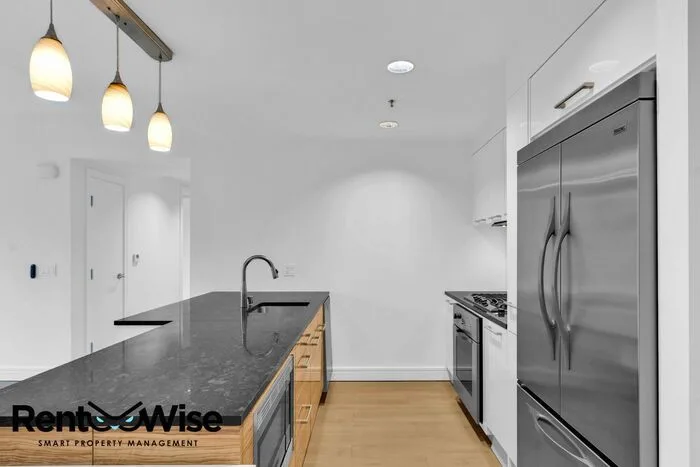 631 Folsom St photo 5