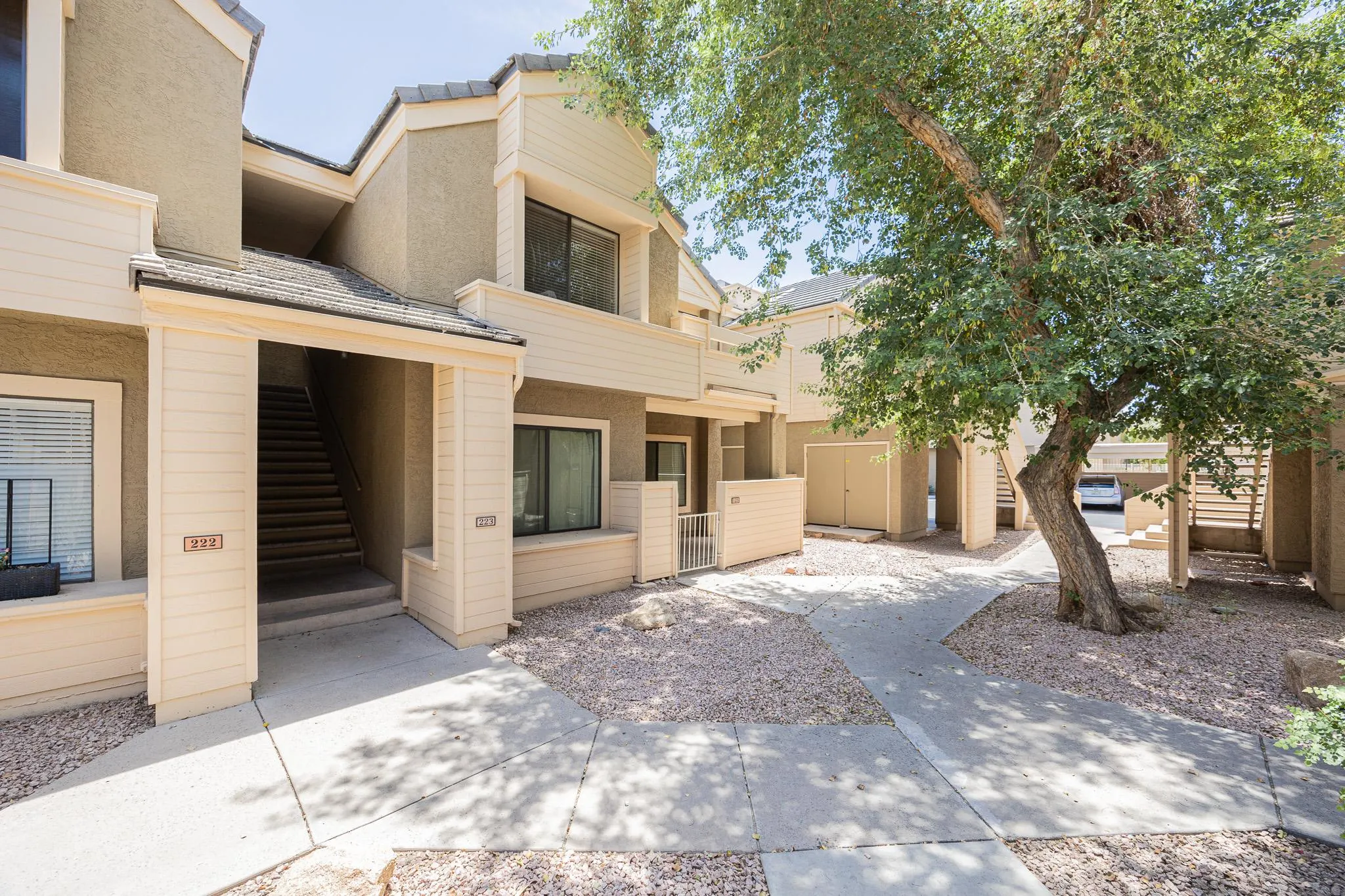 2035 S ELM ST UNIT 223