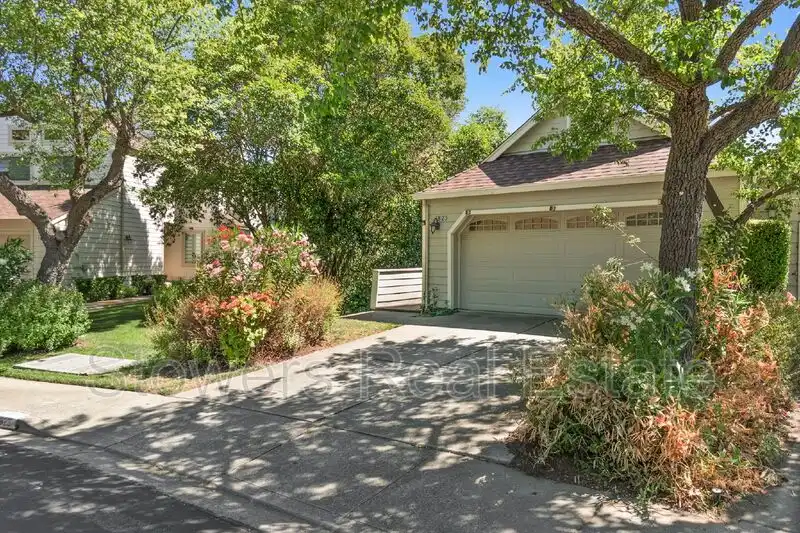 1825 N Forest Hill Pl Danville, CA 94526 photo 3