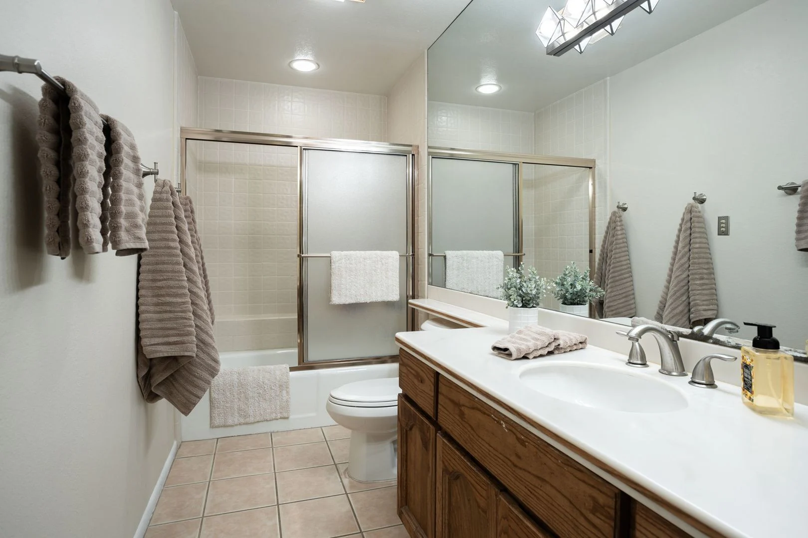 5200 South Lakeshore Drive #128 photo 5